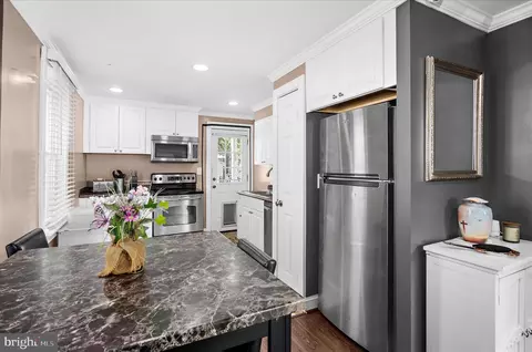 1328 Stevens Ave, Halethorpe, MD 21227 photo 9