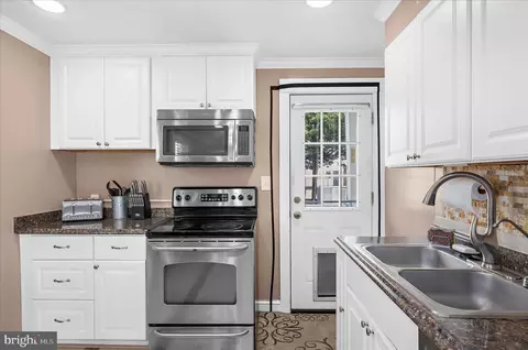 1328 Stevens Ave, Halethorpe, MD 21227 photo 12