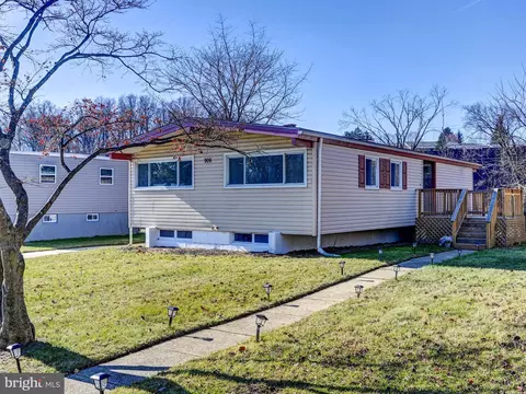 906 Scotts Hill Dr, Pikesville, MD 21208