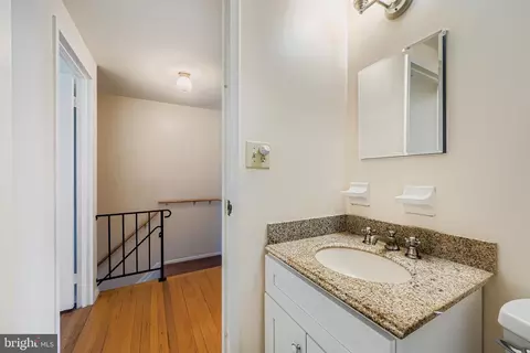 658 Kingston Rd, Middle River, MD 21220 photo 18