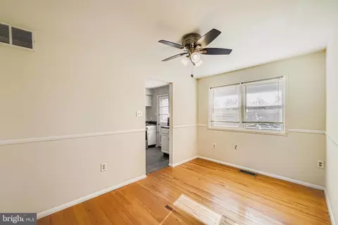 658 Kingston Rd, Middle River, MD 21220 photo 9