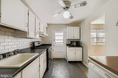 658 Kingston Rd, Middle River, MD 21220 photo 12