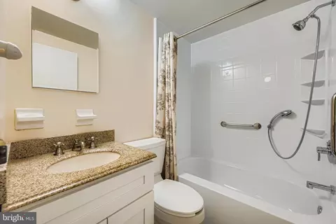 658 Kingston Rd, Middle River, MD 21220 photo 17