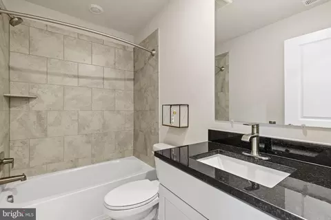 Bath - 2045 Ivory Brook Rd, Windsor Mill, MD 21244 photo 3 of 3