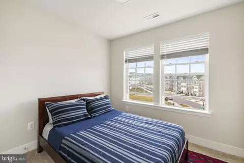 Bedroom - 2045 Ivory Brook Rd, Windsor Mill, MD 21244 photo 6 of 7