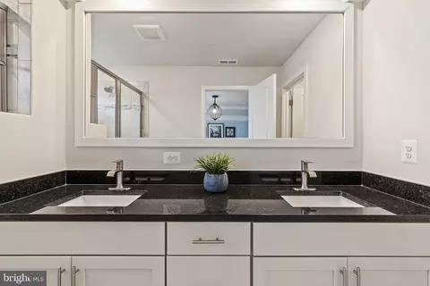Bath - 2045 Ivory Brook Rd, Windsor Mill, MD 21244 photo 2 of 3