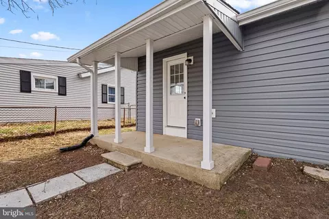 13 Longeron Dr, Middle River, MD 21220 photo 4