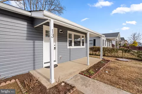 13 Longeron Dr, Middle River, MD 21220 photo 5