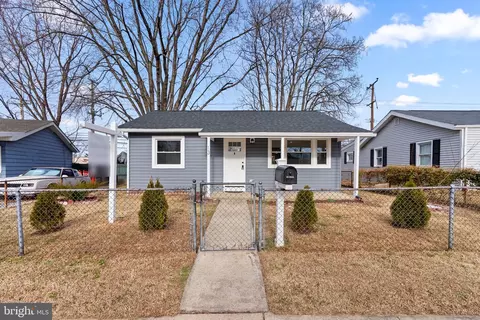 13 Longeron Dr, Middle River, MD 21220