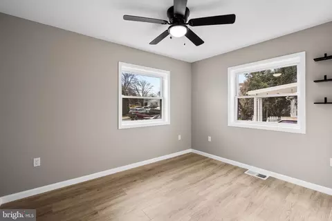 13 Longeron Dr, Middle River, MD 21220 photo 17