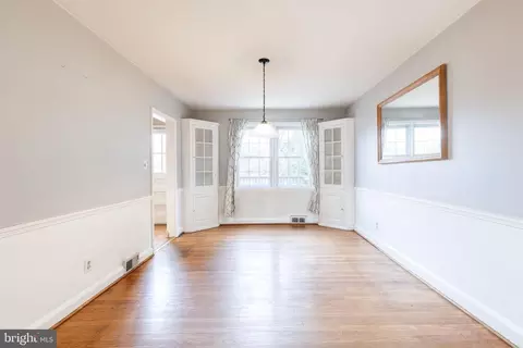 Living - 122 Regester Ave, Baltimore, MD 21212 photo 5 of 6