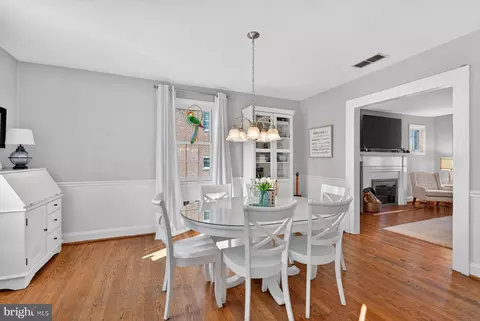 Dining - 421 Regester Ave, Baltimore, MD 21212 photo 2 of 3