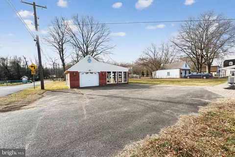 Exterior - 1200 Seneca Rd, Middle River, MD 21220 photo 4 of 4