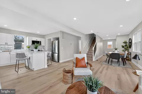 Entry Way - 1200 Seneca Rd, Middle River, MD 21220 photo 1 of 10