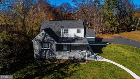 518 Wampler Rd, Middle River, MD 21220 photo 3