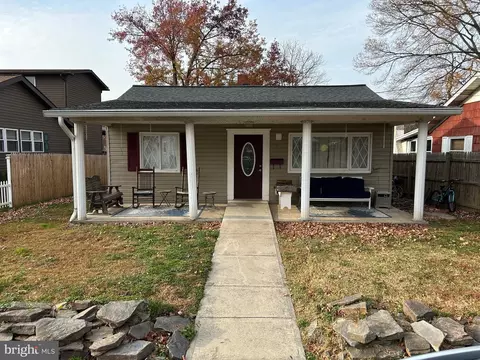 34 Dogwood Dr, Middle River, MD 21220