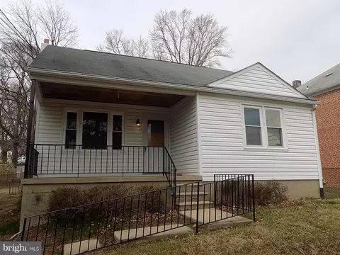 9902 Harford Rd, Parkville, MD 21234
