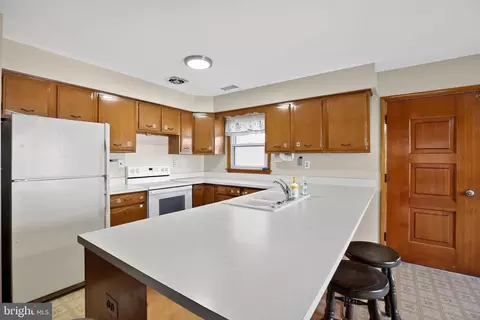 Kitchen - 1110 Seneca Rd, Middle River, MD 21220 photo 2 of 4