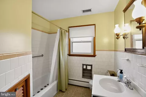 Bath - 1110 Seneca Rd, Middle River, MD 21220 photo 1 of 3