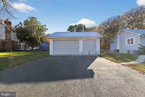 Exterior - 1110 Seneca Rd, Middle River, MD 21220 photo 1 of 3