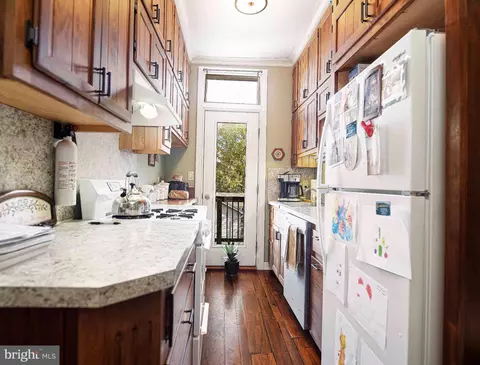 Kitchen - 1537 S Rolling, Halethorpe, MD 21227 photo 1 of 3