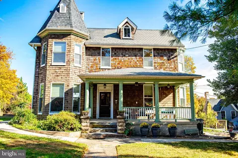 1537 S Rolling, Halethorpe, MD 21227