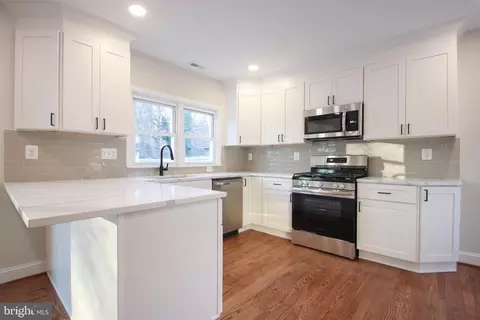 7904 Westmoreland Ave, Parkville, MD 21234