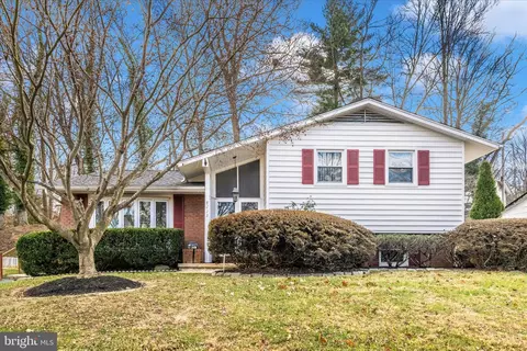 8233 Streamwood Dr, Pikesville, MD 21208