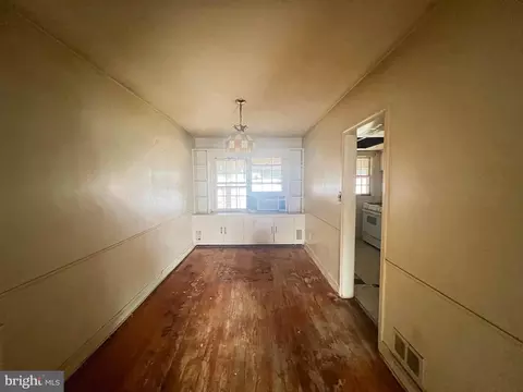 2165 Firethorn Rd, Middle River, MD 21220 photo 6