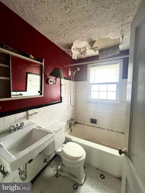 2165 Firethorn Rd, Middle River, MD 21220 photo 8