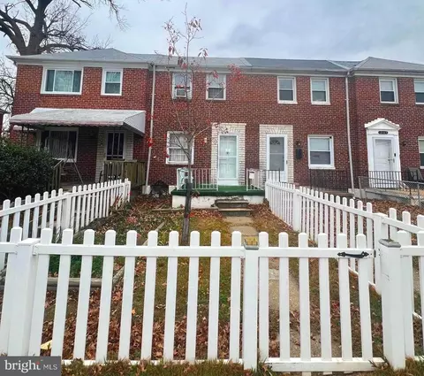 2165 Firethorn Rd, Middle River, MD 21220