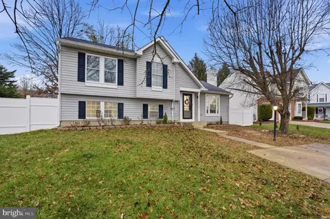 28 Sunrise Ct, Randallstown, MD 21133