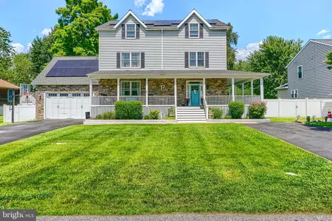 7418 Chesapeake Rd, Middle River, MD 21220