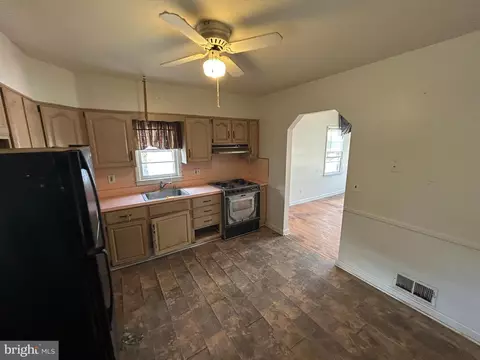 Kitchen - 323 Third Ave, Lansdowne, MD 21227 photo 1 of 2
