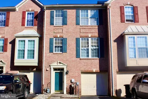 9708 Redwing Dr, Perry Hall, MD 21128