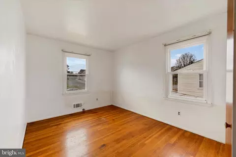 Bedroom - 4108 Baker Ln, Nottingham, MD 21236 photo 2 of 3