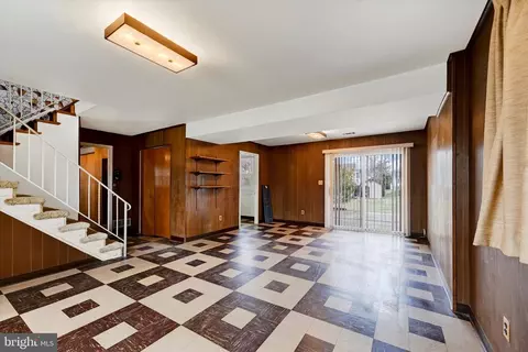 Living - 4108 Baker Ln, Nottingham, MD 21236 photo 5 of 5
