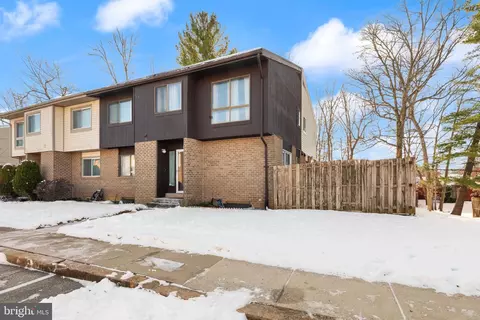 9 Bannock Ct, Randallstown, MD 21133