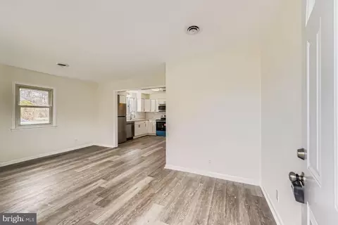 2542 Sycamore Ave, Sparrows Point, MD 21219 photo 5