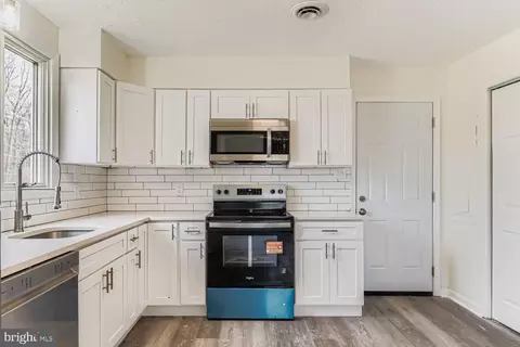 2542 Sycamore Ave, Sparrows Point, MD 21219 photo 14