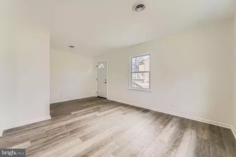 2542 Sycamore Ave, Sparrows Point, MD 21219 photo 6