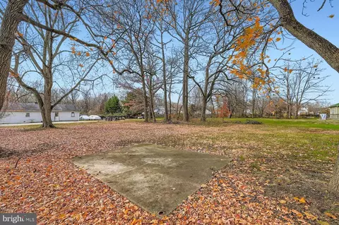 2542 Sycamore Ave, Sparrows Point, MD 21219 photo 25