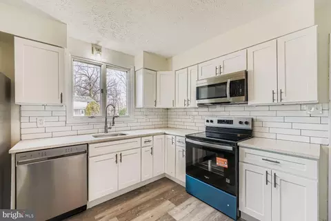 2542 Sycamore Ave, Sparrows Point, MD 21219 photo 10