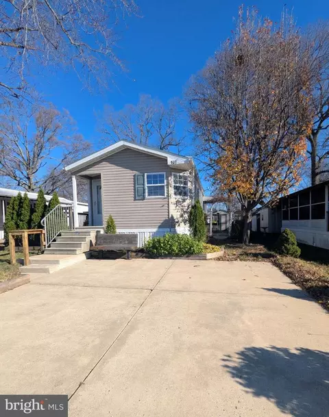 107 Trailway Rd, Middle River, MD 21220