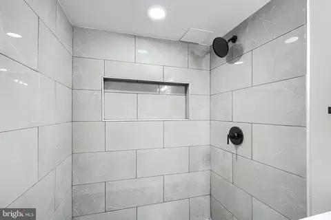 Bath - 3612 Coronado Rd, Windsor Mill, MD 21244 photo 6 of 7