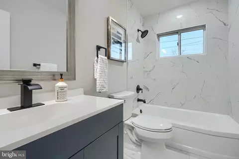 Bath - 3612 Coronado Rd, Windsor Mill, MD 21244 photo 3 of 7