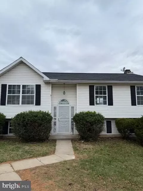 8 Rocky Ln, Pikesville, MD 21208