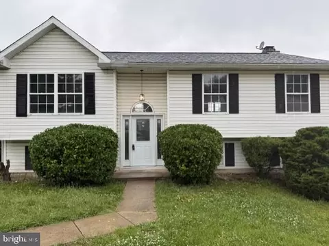 8 Rocky Ln, Pikesville, MD 21208