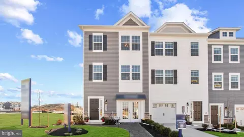 5021 Silver Oak Dr, Rosedale, MD 21237