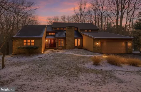 11095 Hidden Trail Dr, Owings Mills, MD 21117